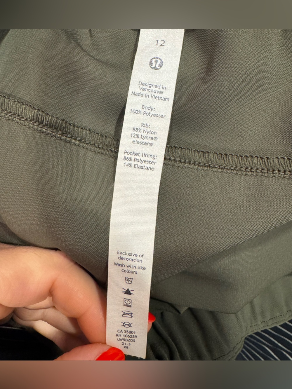 Lululemon On the Fly Jogger in Dark Olive Size 12 - Picture 2 of 7